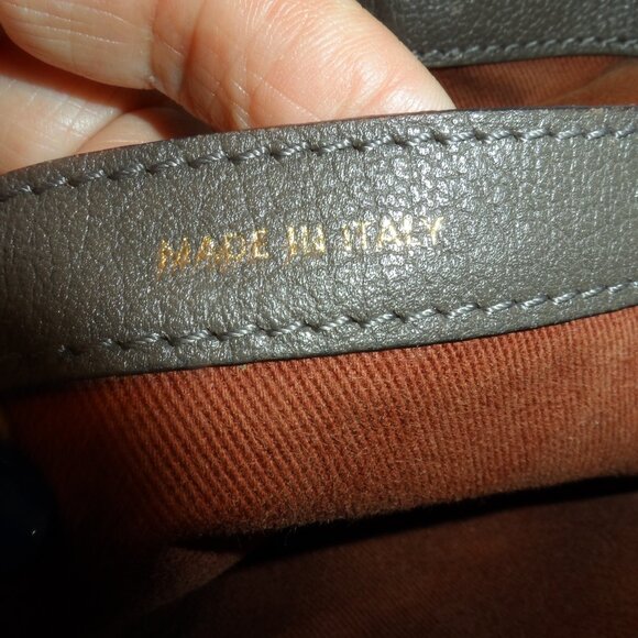 Marc Jacobs Brown Napa Leather Quilted Shoulder/Tote Bag w/ Gold Metal Chain - Picture 14 of 16